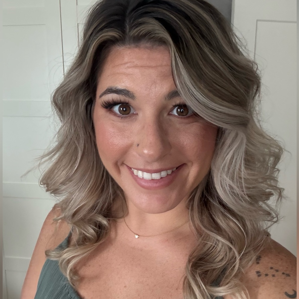 Meet your Posher, Lauren